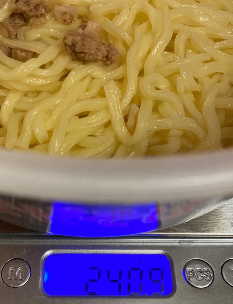 ニュータッチ凄麺THE・まぜそばの湯切り後の重量