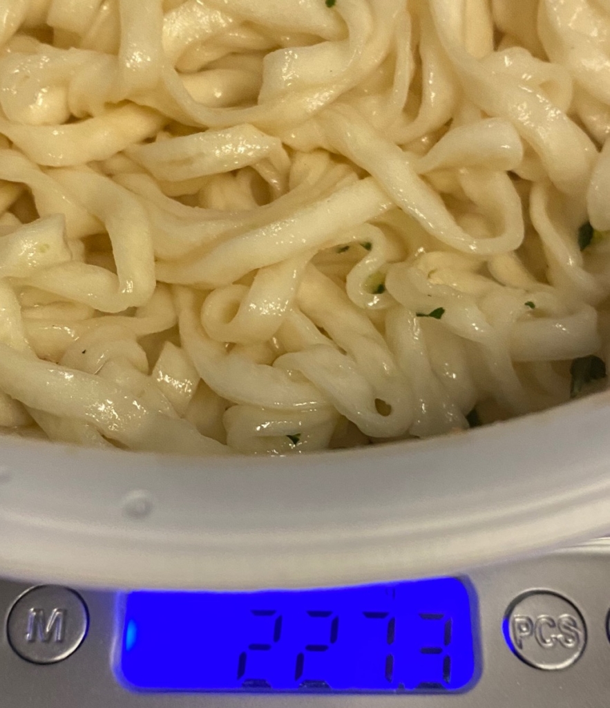 日清のどん兵衛焼うどん 担担花椒仕立ての湯切り後の重量