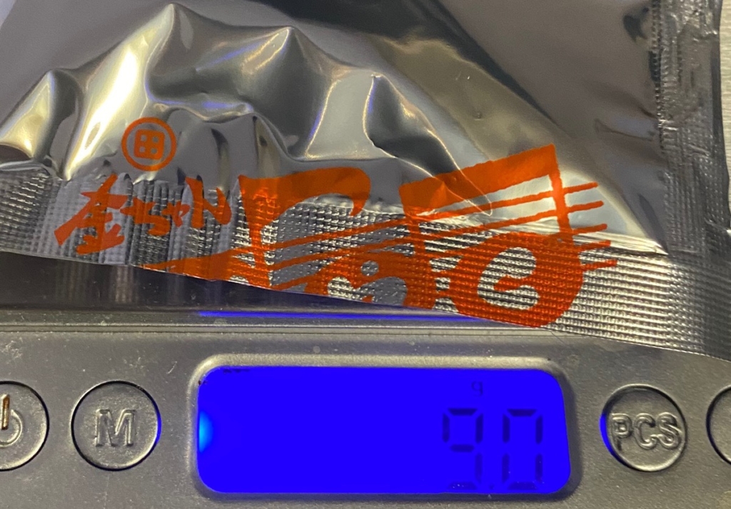 金ちゃんいか焼そばのかやくの重量