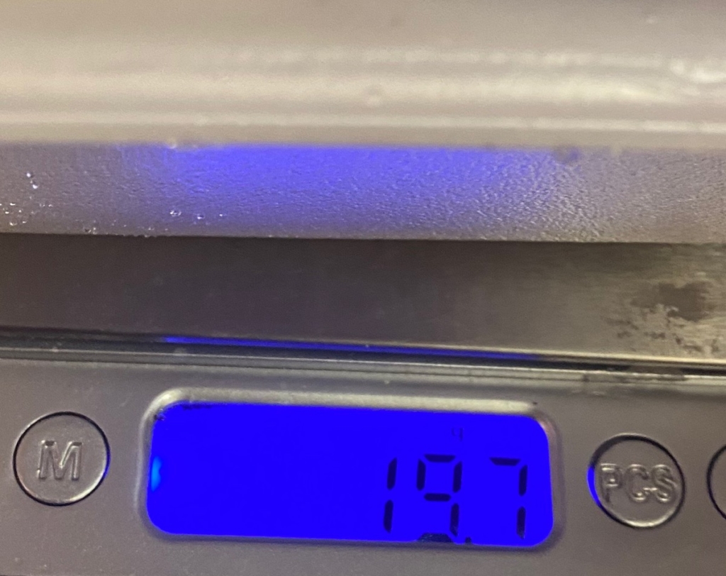 日清焼そばUFO大盛濃い濃いソースのケースの重量