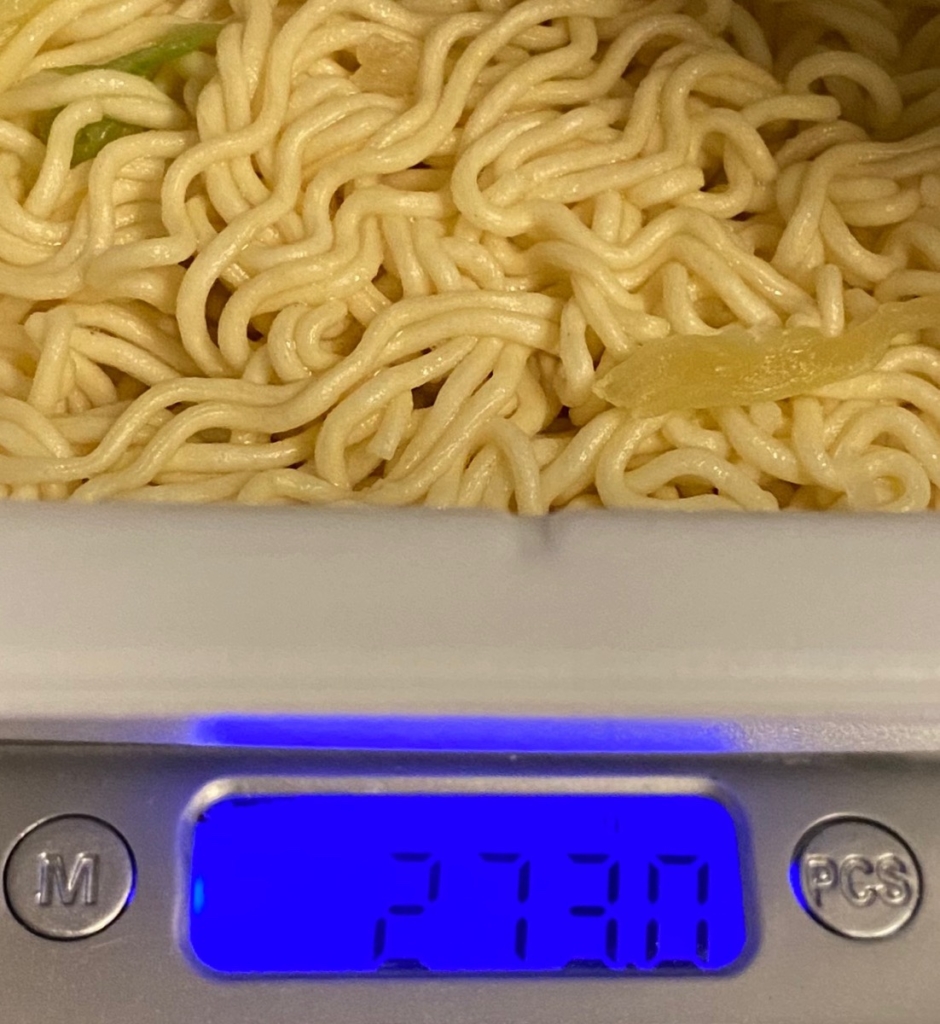 セブンプレミアム1分湯戻し大盛ソース焼そばの湯切り後の重量