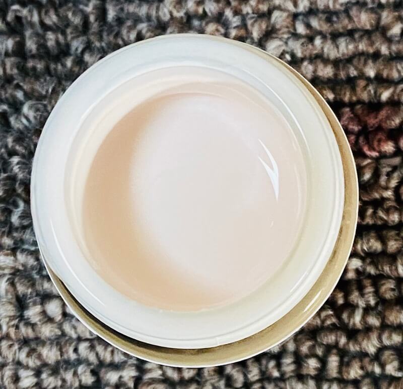 クレオスの水性塗料「Classy’s n Dressy」のサクラ