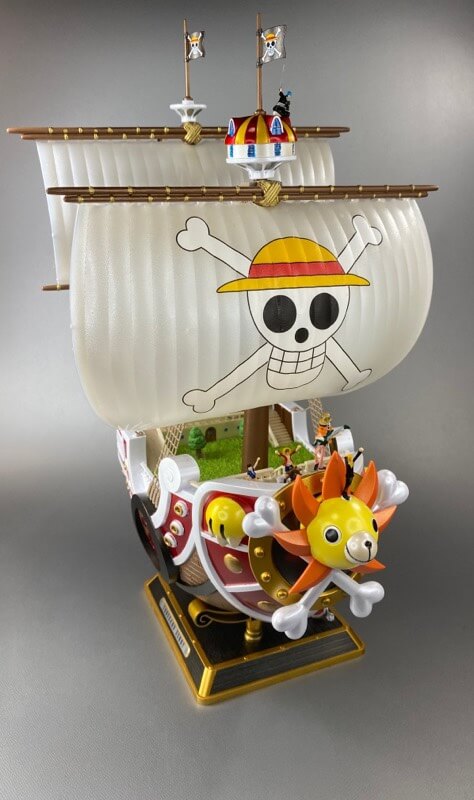 プラモデルのサウザンドサニー号の完成品