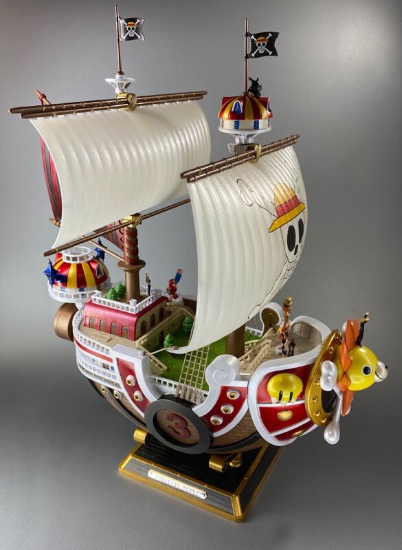 プラモデルのサウザンドサニー号の完成品