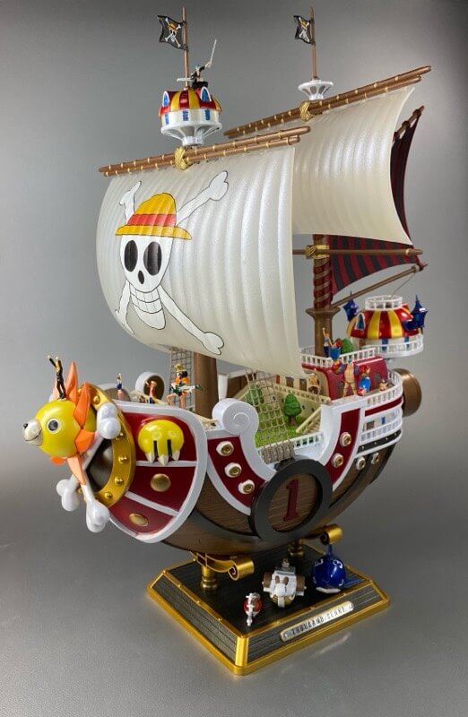 プラモデルのサウザンドサニー号の完成品