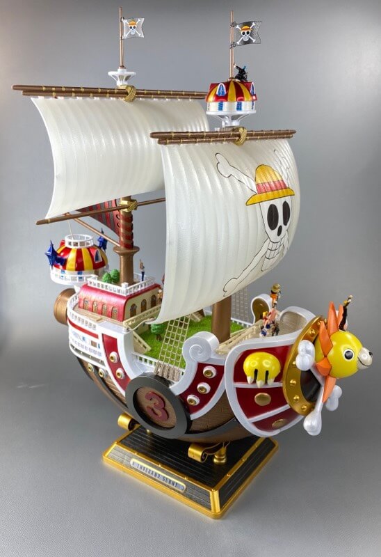 プラモデルのサウザンドサニー号の完成品