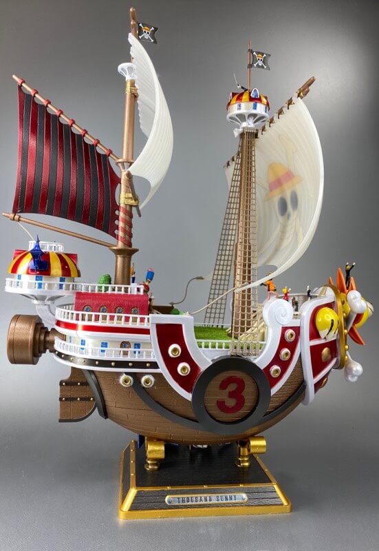 プラモデルのサウザンドサニー号の完成品
