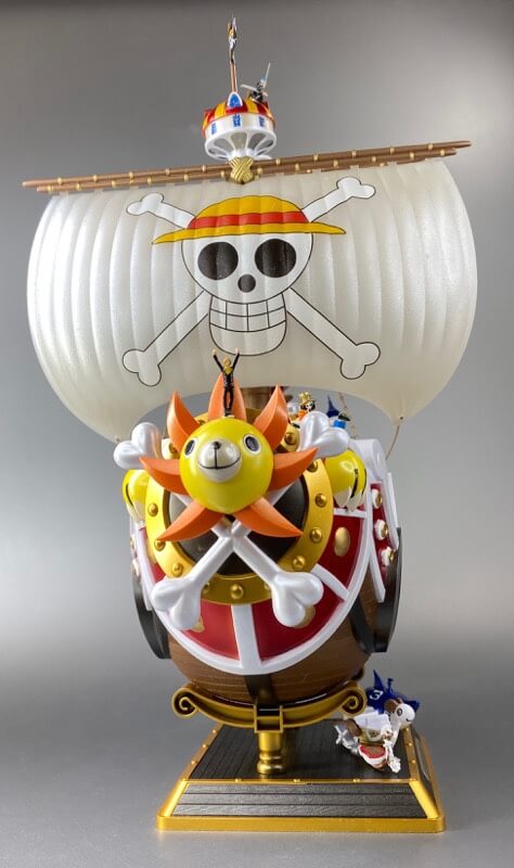 プラモデルのサウザンドサニー号の完成品