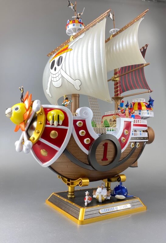 プラモデルのサウザンドサニー号の完成品