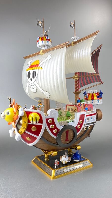 プラモデルのサウザンドサニー号の完成品