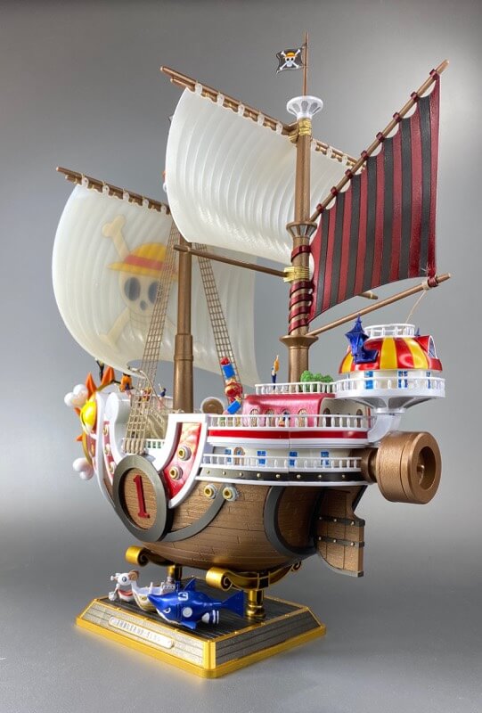 プラモデルのサウザンドサニー号の完成品