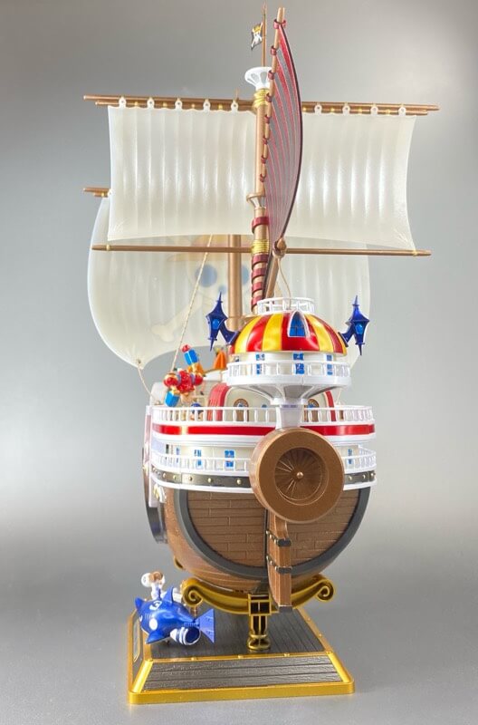 プラモデルのサウザンドサニー号の完成品