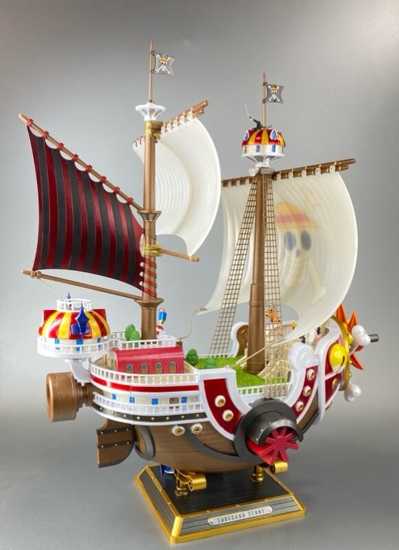 プラモデルのサウザンドサニー号の完成品