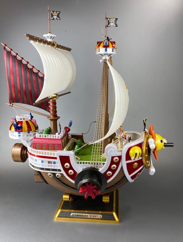 プラモデルのサウザンドサニー号の完成品