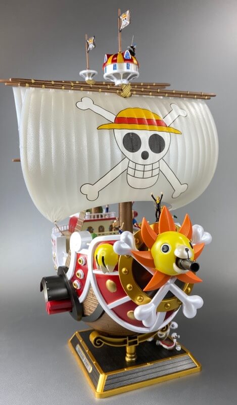 プラモデルのサウザンドサニー号の完成品