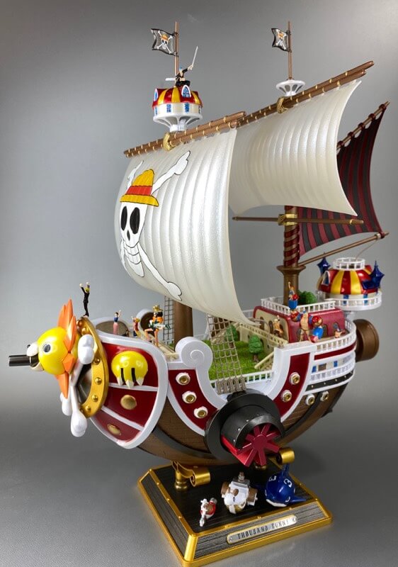 プラモデルのサウザンドサニー号の完成品