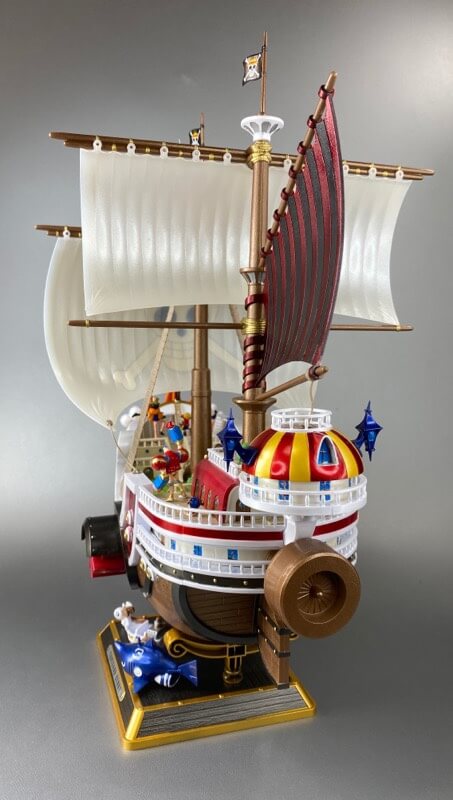 プラモデルのサウザンドサニー号の完成品