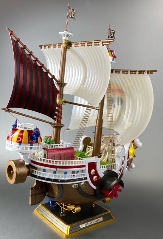 プラモデルのサウザンドサニー号の完成品