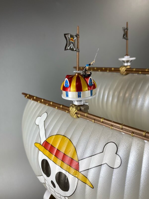 プラモデルのサウザンドサニー号の完成品